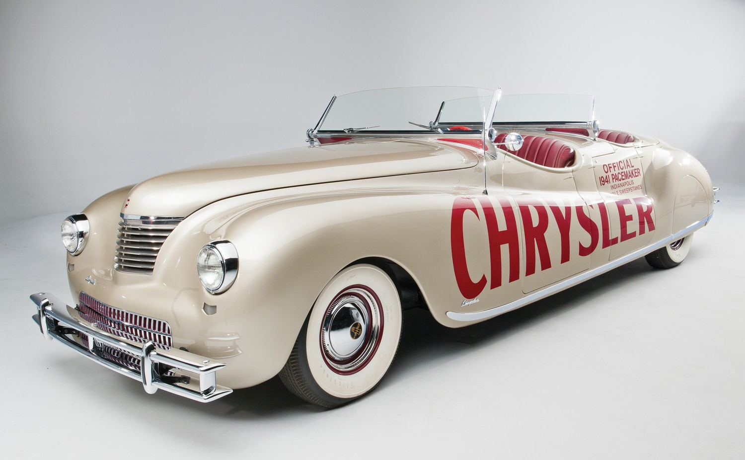 W retro. Chrysler Thunderbolt 1941. Chrysler Phaeton. Крайслер Ньюпорт 1941. Chrysler Imperial Parade Phaeton.